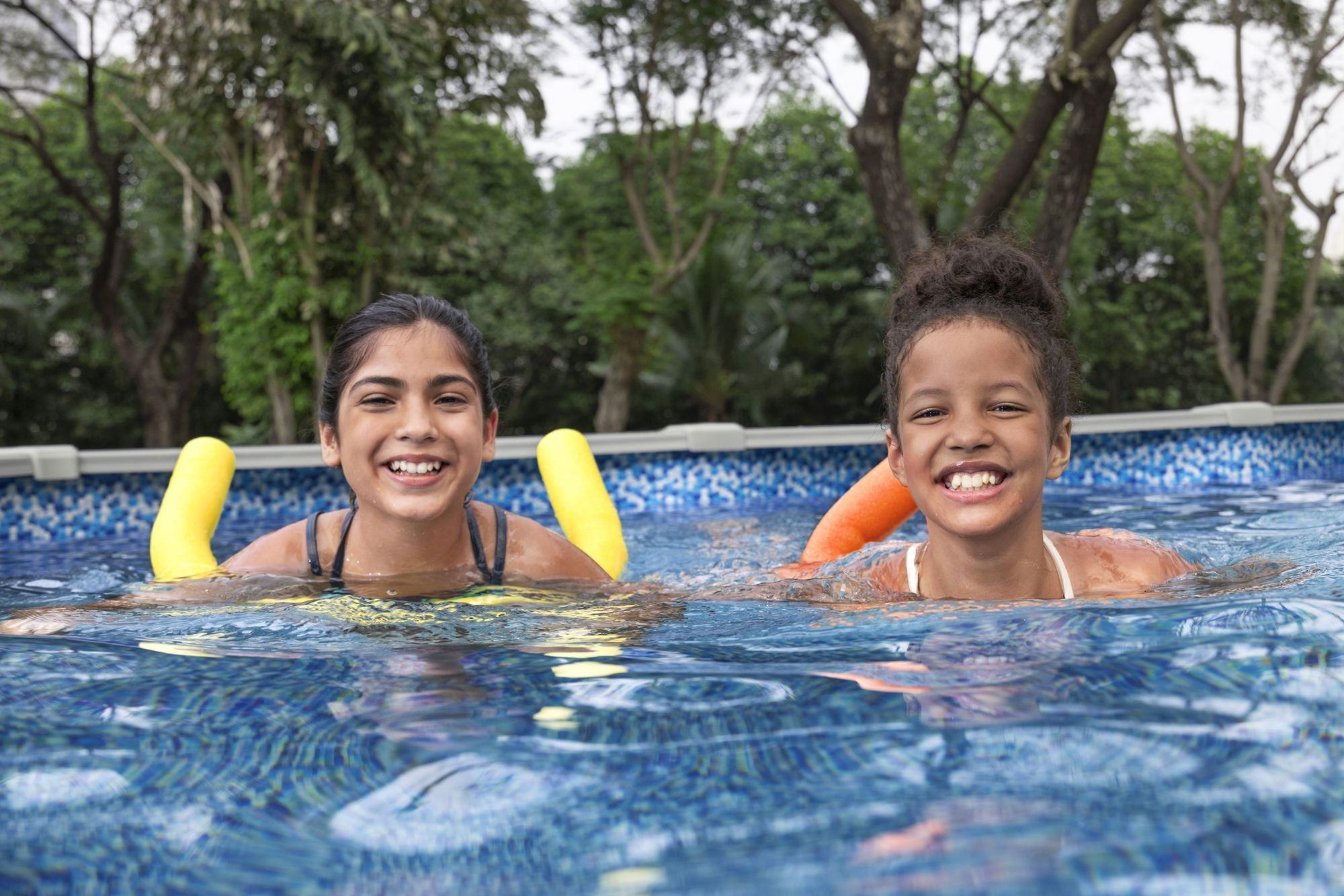 Bestway Hydrium Stahlwandpool Komplett-Set 610 x 366 x 122 cm oval Bestway Hydrium Stahlwandpool Komplett-Set 610 x 366 x 122 cm oval