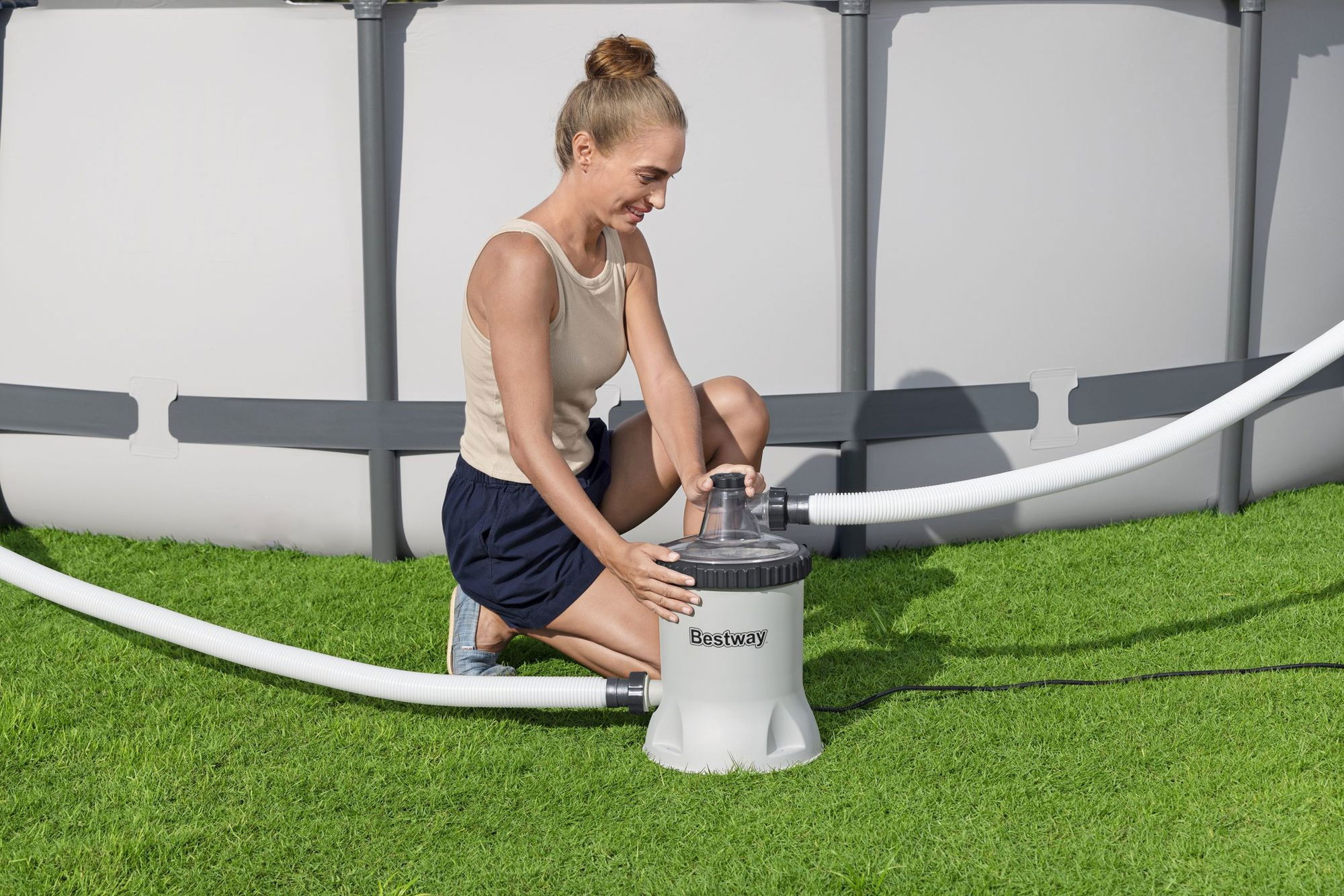 Bestway Polysphere Filterpumpe 5.678 lh, 110 W für Aufstellpools Bestway Polysphere Filterpumpe 5.678 lh, 110 W für Aufstellpools