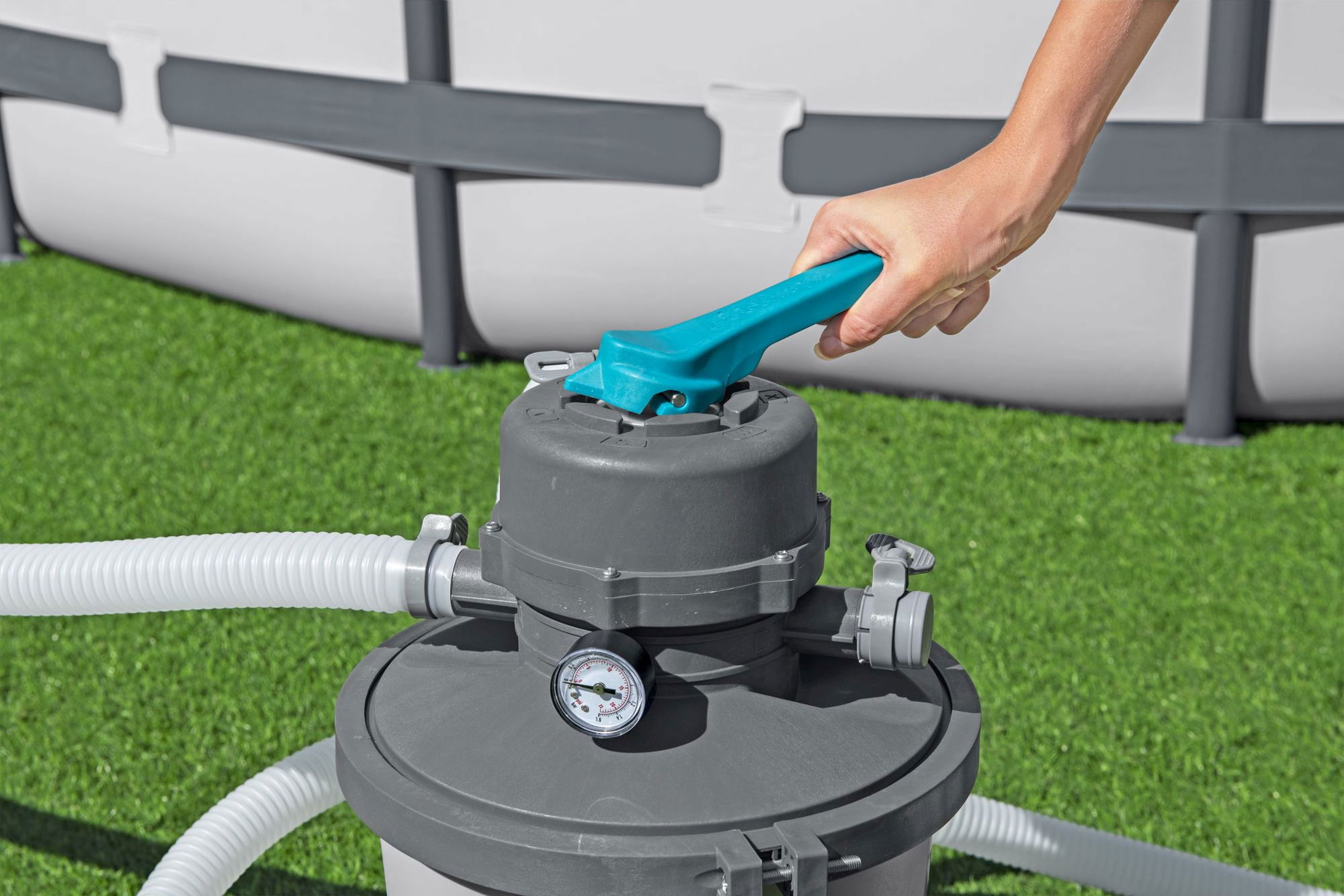 Bestway Sandfilteranlage 3.596 lh 85 W für Pools 1.100–16.600 l