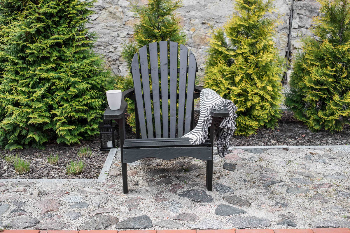 Gartenstuhl im Design eines Adirondack Stuhl, Gartenstuhl-Hochlehner aus Holz, schwarz NA046_S