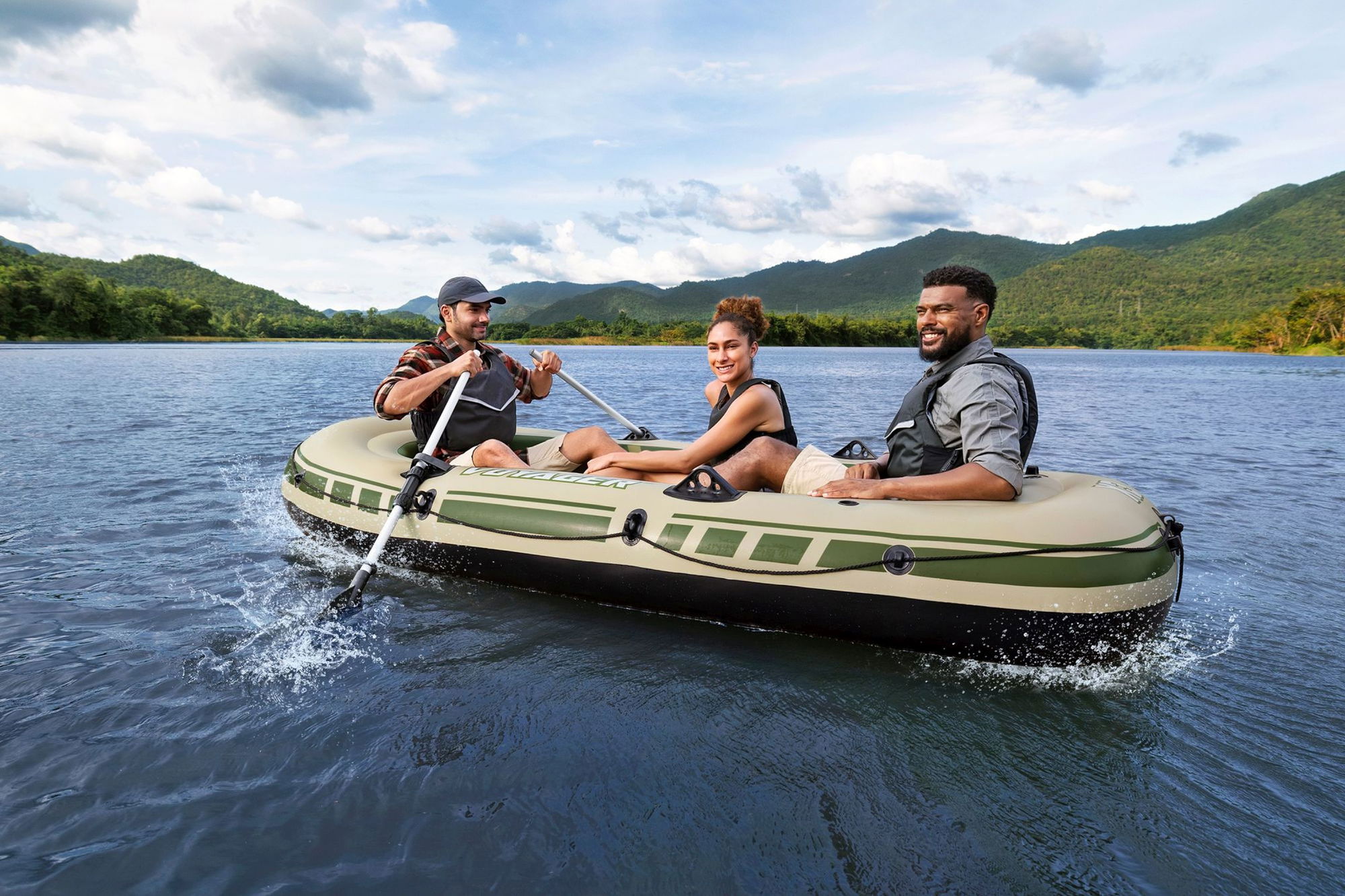 -Langtext: ## Bestway Voyager X3: Schlauchboot für 3 Personen im Komplett-Set