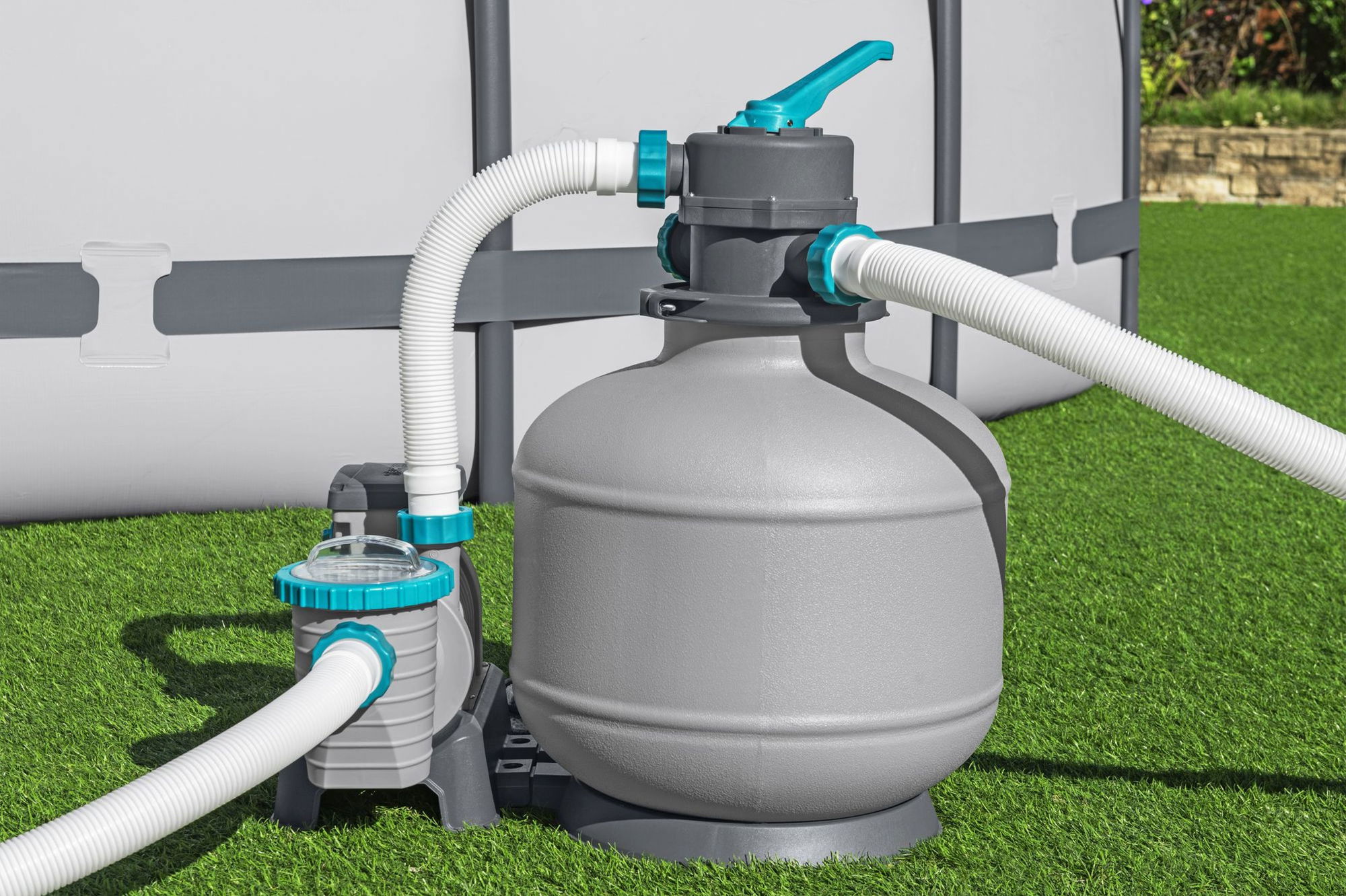 Sandfilteranlage mit Zeitschaltuhr 8.327 lh für Pools 1.100–51.400 l