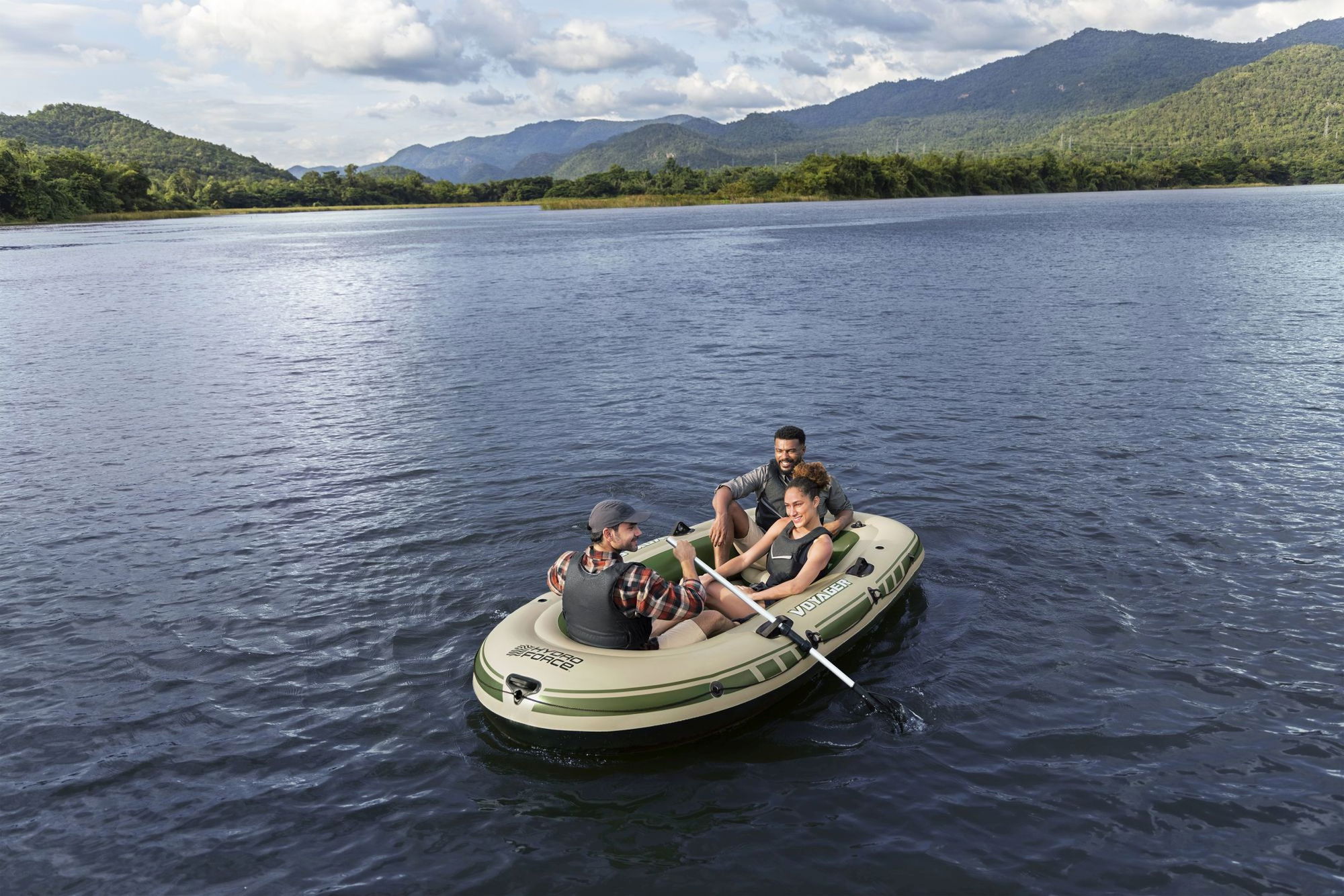 -Langtext: ## Bestway Voyager X3: Schlauchboot für 3 Personen im Komplett-Set