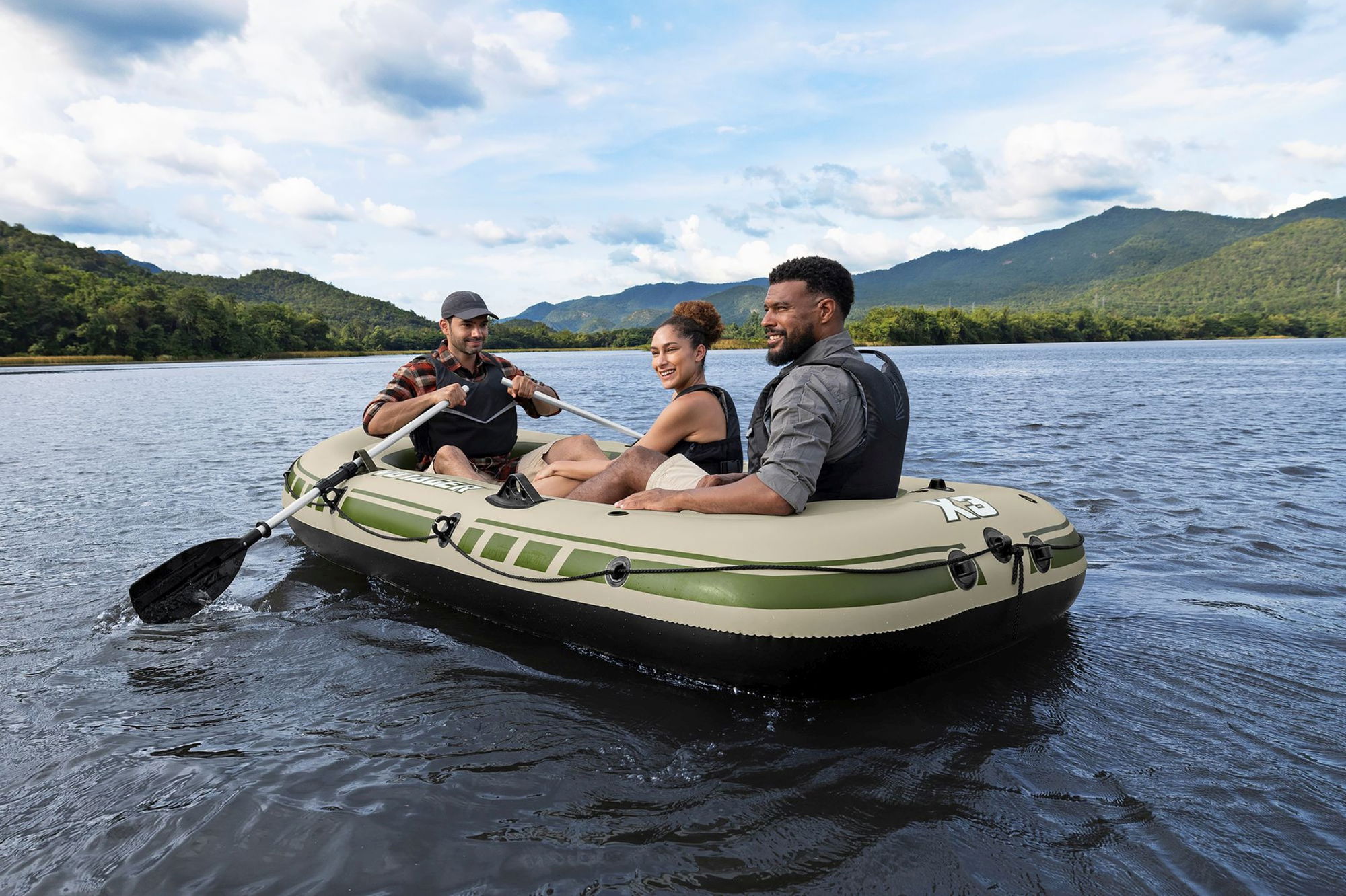 -Langtext: ## Bestway Voyager X3: Schlauchboot für 3 Personen im Komplett-Set